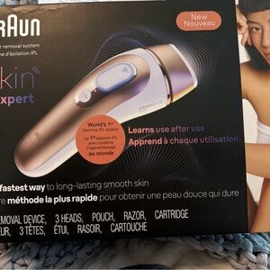 NEW SEALED Braun Silk·expert IPL Hair Removal System - Women or Men